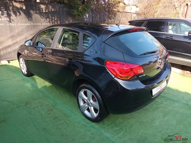 Opel Astra 1.4/100к.с./КЛИМАТРОНИК - автомобили, коли, обяви за нови и употребявани 5