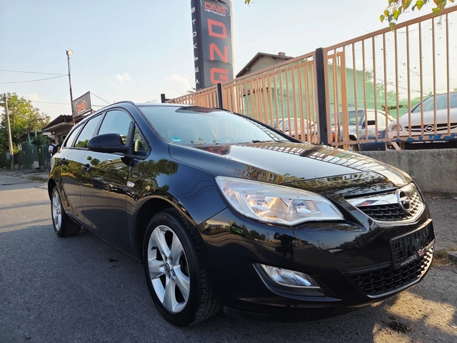 Opel Astra 1, 400 EURO5B - автомобили, коли, обяви за нови и употребявани 0