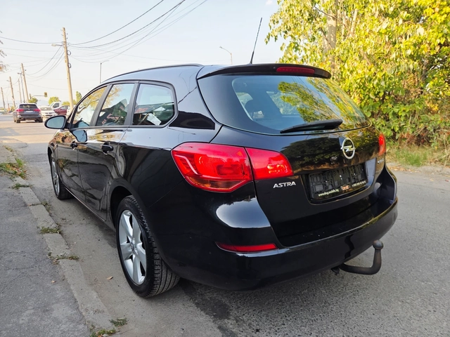 Opel Astra 1, 400 EURO5B - автомобили, коли, обяви за нови и употребявани 4