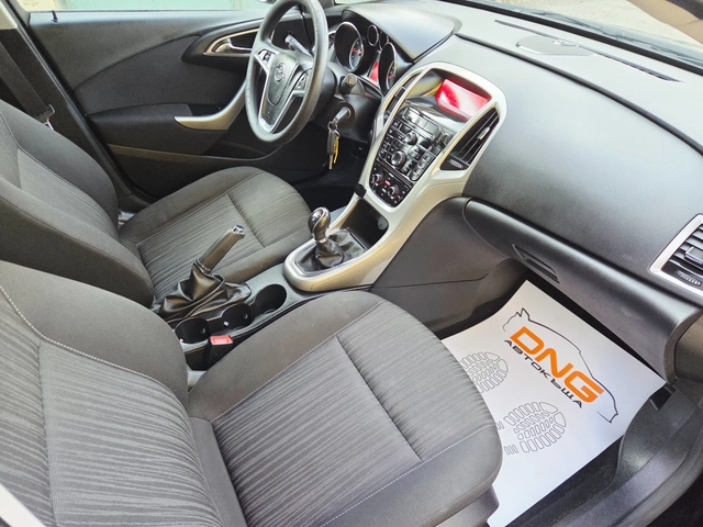 Opel Astra 1, 400 EURO5B - автомобили, коли, обяви за нови и употребявани 8