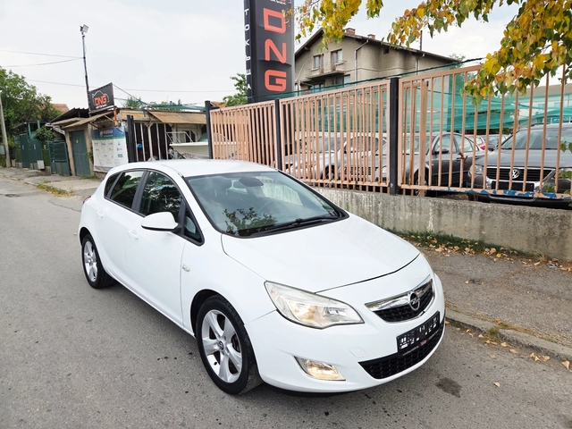 Opel Astra 1, 700CDTI EURO5 - автомобили, коли, обяви за нови и употребявани 1