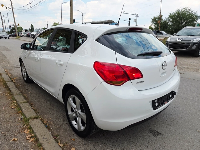 Opel Astra 1, 700CDTI EURO5 - автомобили, коли, обяви за нови и употребявани 4