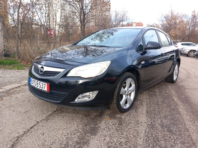 Opel Astra 1.3 CDTI - автомобили, коли, обяви за нови и употребявани 0