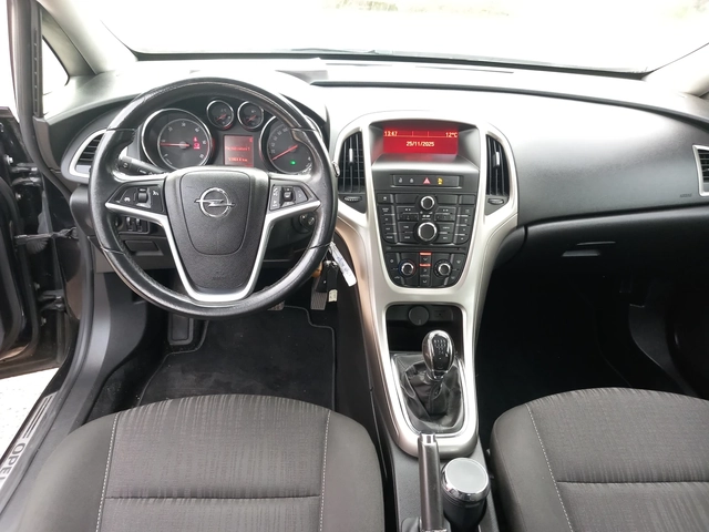 Opel Astra 1.3 CDTI - автомобили, коли, обяви за нови и употребявани 10