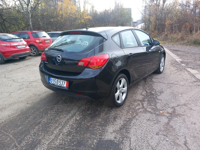 Opel Astra 1.3 CDTI - автомобили, коли, обяви за нови и употребявани 4