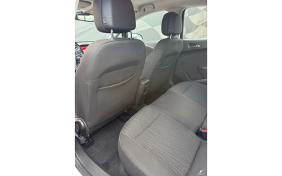 Opel Astra 1.4 turbo - автомобили, коли, обяви за нови и употребявани 12