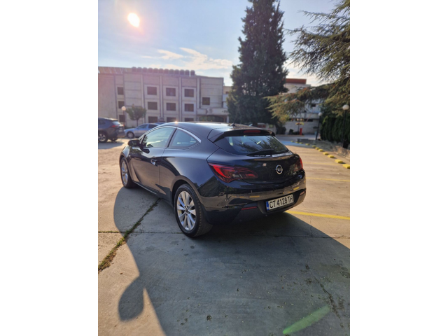 Opel Astra GTC – две врати спортно окачване - автомобили, коли, обяви за нови и употребявани 2