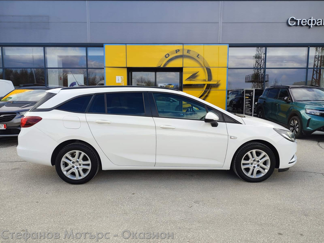 Opel Astra K 4-вр. Комби 110к.с. Дизел - автомобили, коли, обяви за нови и употребявани 4