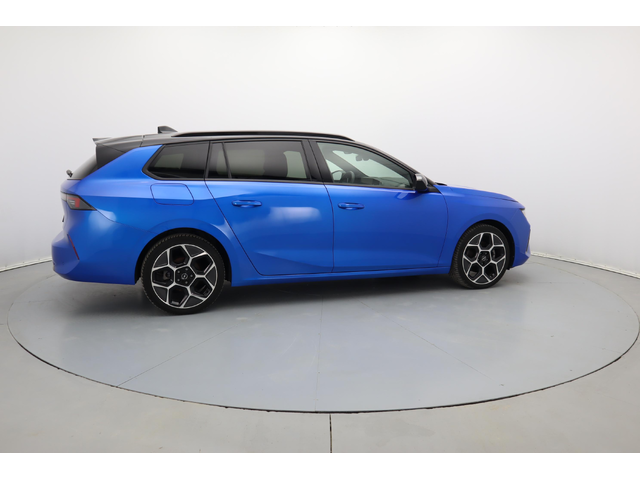 Opel Astra Sports Tourer Ultimate - автомобили, коли, обяви за нови и употребявани 12