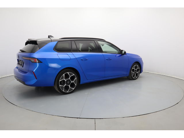 Opel Astra Sports Tourer Ultimate - автомобили, коли, обяви за нови и употребявани 14