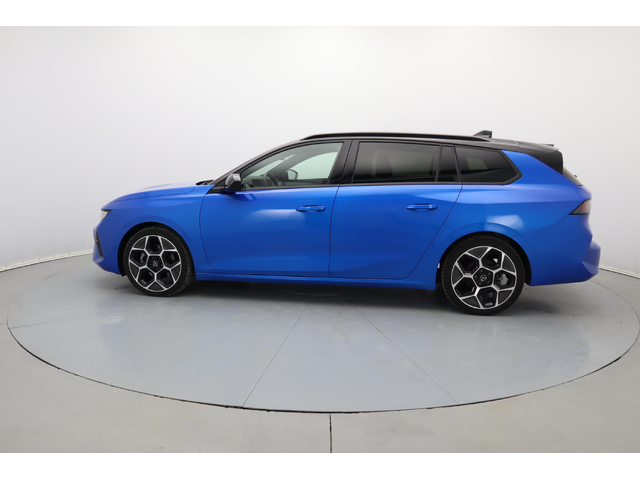 Opel Astra Sports Tourer Ultimate - автомобили, коли, обяви за нови и употребявани 28