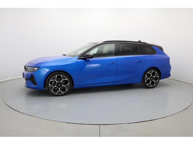 Opel Astra Sports Tourer Ultimate - автомобили, коли, обяви за нови и употребявани 31