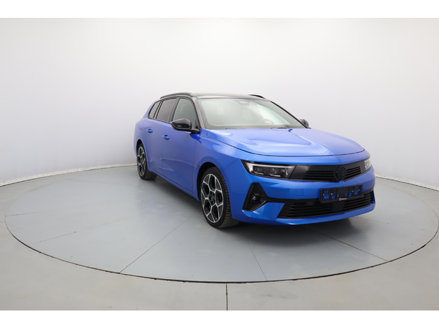 Opel Astra Sports Tourer Ultimate - автомобили, коли, обяви за нови и употребявани 3