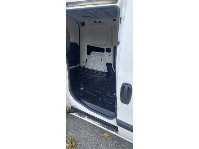 Opel Combo 1.4 бензин/газ клима - автомобили, коли, обяви за нови и употребявани 7