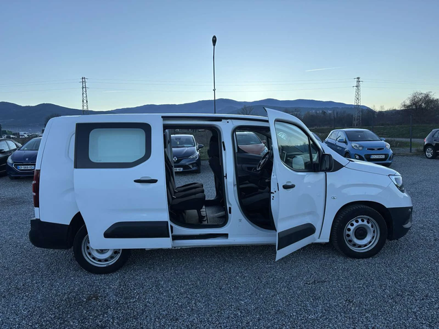Opel Combo 1.5 , MAKSI, Euro 6, Нов Внос - автомобили, коли, обяви за нови и употребявани 7
