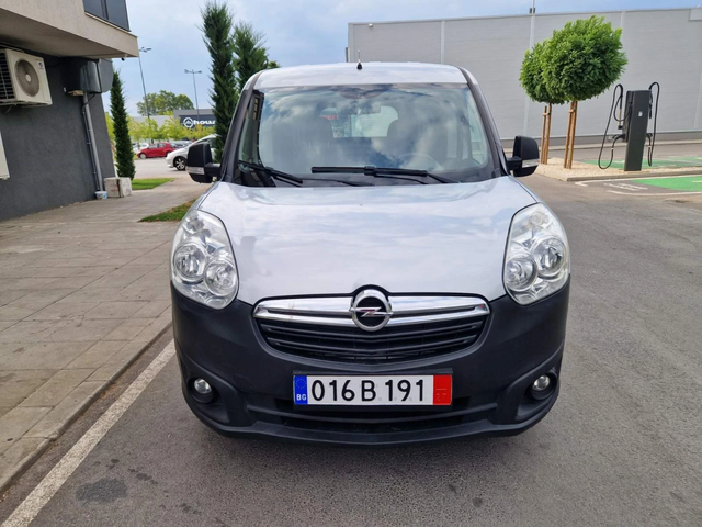 Opel Combo 1.3 - автомобили, коли, обяви за нови и употребявани 0