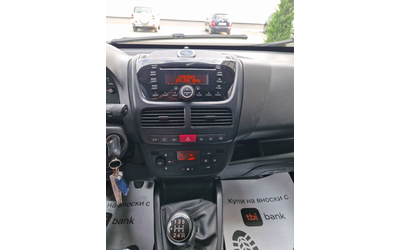 Opel Combo 1.3 - автомобили, коли, обяви за нови и употребявани 11