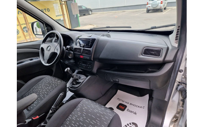 Opel Combo 1.3 - автомобили, коли, обяви за нови и употребявани 8