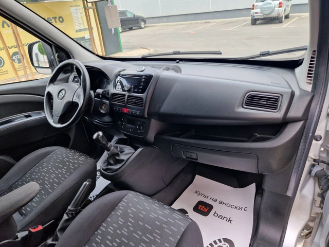 Opel Combo 1.3 - автомобили, коли, обяви за нови и употребявани 8