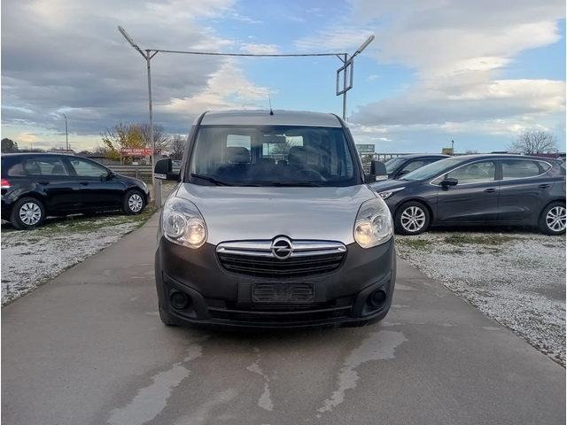 Opel Combo 5 врати, Италия , ДДС - автомобили, коли, обяви за нови и употребявани 1