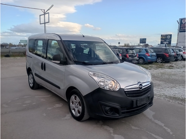 Opel Combo 5 врати, Италия , ДДС - автомобили, коли, обяви за нови и употребявани 2