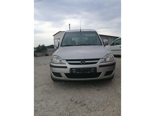 Opel Combo 1.6 метан фабричен - автомобили, коли, обяви за нови и употребявани 0