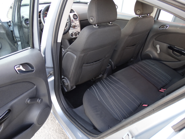 Opel Corsa 1.2i - автомобили, коли, обяви за нови и употребявани 10