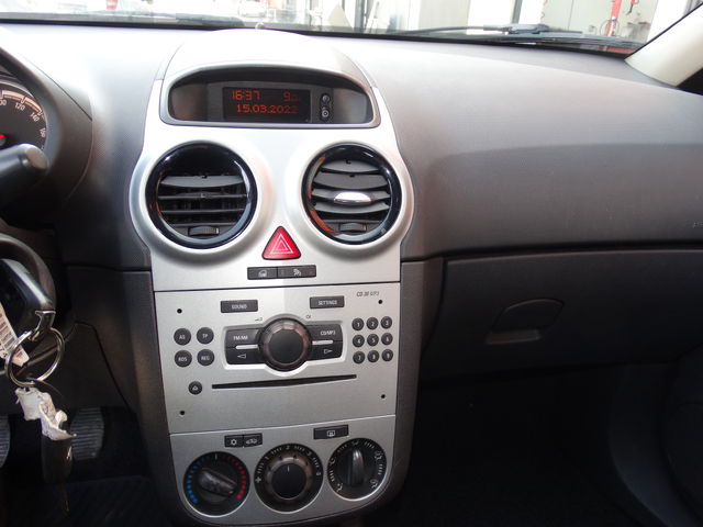 Opel Corsa 1.2i - автомобили, коли, обяви за нови и употребявани 14