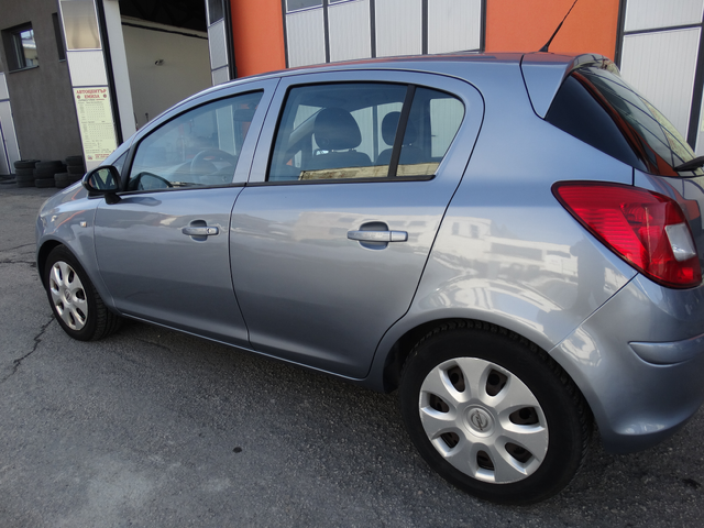 Opel Corsa 1.2i - автомобили, коли, обяви за нови и употребявани 5