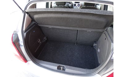 Opel Corsa 1.2i - автомобили, коли, обяви за нови и употребявани 7