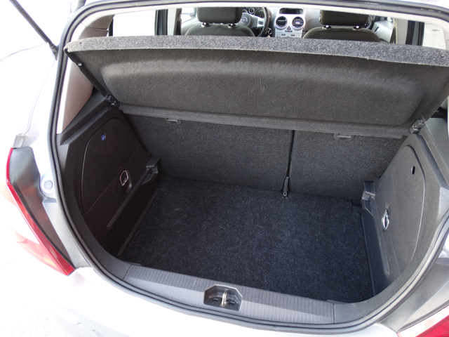 Opel Corsa 1.2i - автомобили, коли, обяви за нови и употребявани 7