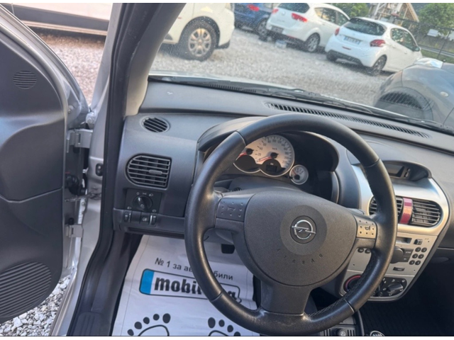 Opel Corsa 1.4i - автомобили, коли, обяви за нови и употребявани 3