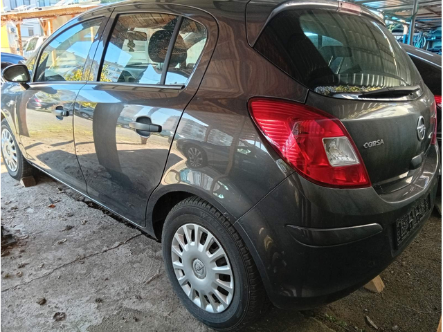 Opel Corsa 1200 - автомобили, коли, обяви за нови и употребявани 4