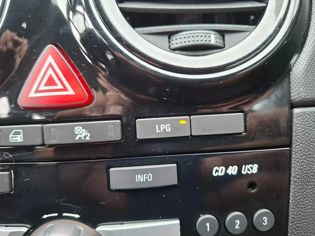 Opel Corsa 1.2Face Lift/Оригинална Газ - автомобили, коли, обяви за нови и употребявани 12