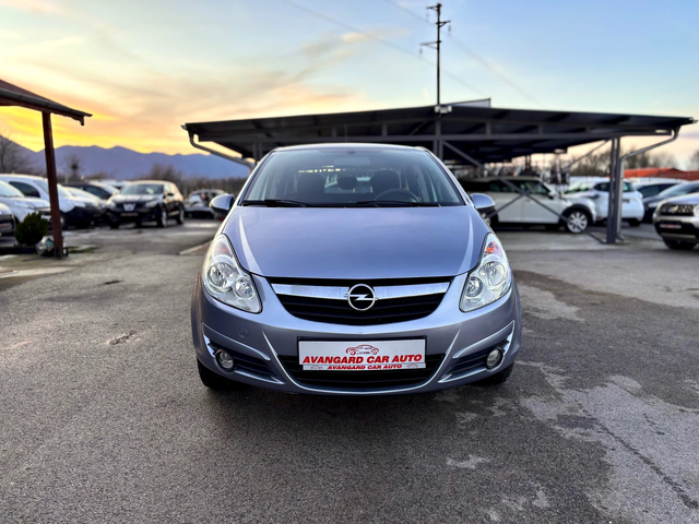 Opel Corsa - автомобили, коли, обяви за нови и употребявани 0