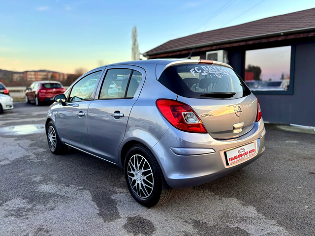 Opel Corsa - автомобили, коли, обяви за нови и употребявани 5