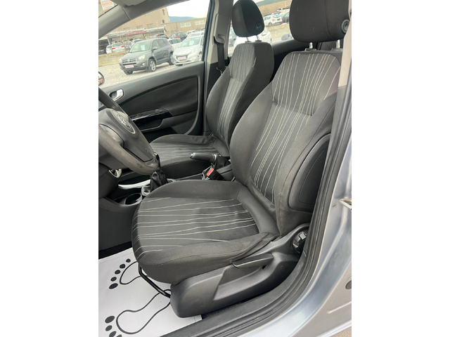 Opel Corsa 1.2i - автомобили, коли, обяви за нови и употребявани 10