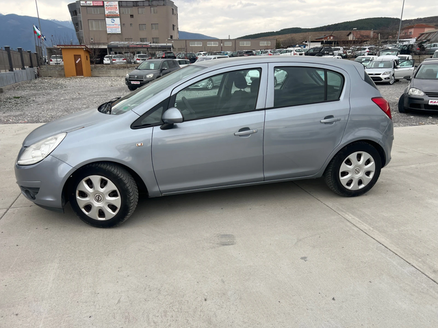 Opel Corsa 1.2i - автомобили, коли, обяви за нови и употребявани 2
