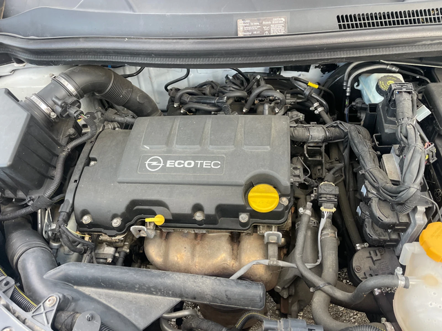 Opel Corsa 1.2i-86-GAS-ITALIA - автомобили, коли, обяви за нови и употребявани 14