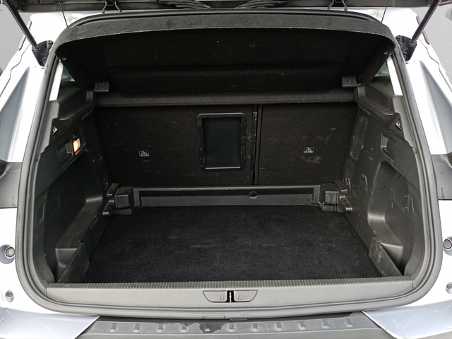 Opel GRANDLAND X 2.0D 180HP EAT8 E6 - автомобили, коли, обяви за нови и употребявани 6