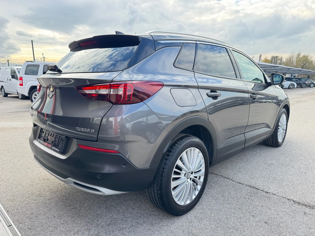 Opel Grandland X 1.6D-AUT-KEYLESS-BLIND SPOT-LANE ASSIST-CARPLAY - автомобили, коли, обяви за нови и употребявани 4