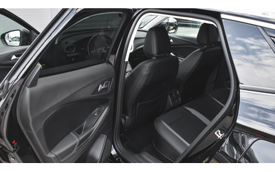 Opel Grandland X 1.6 Turbo Innovation Plug-in Hybrid4 4x4 Automatic - автомобили, коли, обяви за нови и употребявани 8