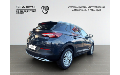 opel-grandland-x-innovati-1-2-benzin-96kw-130-k-s-at8 - 4