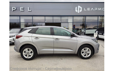 opel-grandland-x-suv-131k-s-benzin - 4