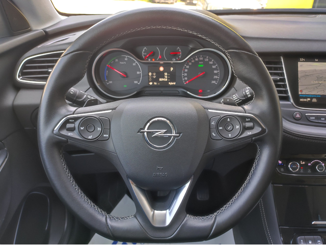 Opel Grandland X SUV 224к.с. Plug-In Hybrid - автомобили, коли, обяви за нови и употребявани 8