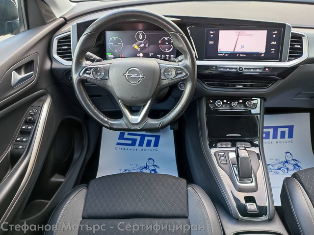 Opel Grandland X SUV 224к.с. Plug-In Hybrid - автомобили, коли, обяви за нови и употребявани 9