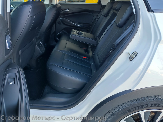 Opel Grandland X SUV 224к.с. Plug-In Hybrid - автомобили, коли, обяви за нови и употребявани 12