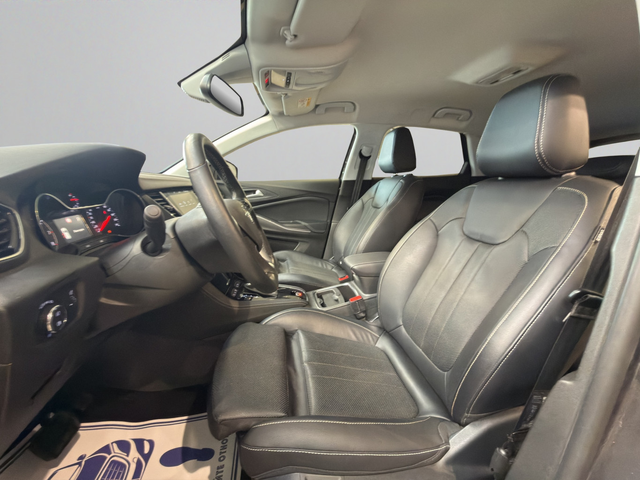 Opel GRANDLAND X Ultimate 1.2 Turbo 130 8AT - автомобили, коли, обяви за нови и употребявани 9