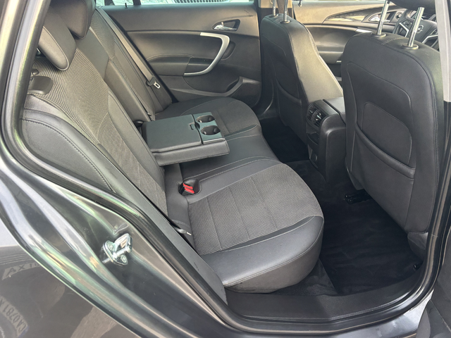 Opel Insignia 2.0CDTI - автомобили, коли, обяви за нови и употребявани 7