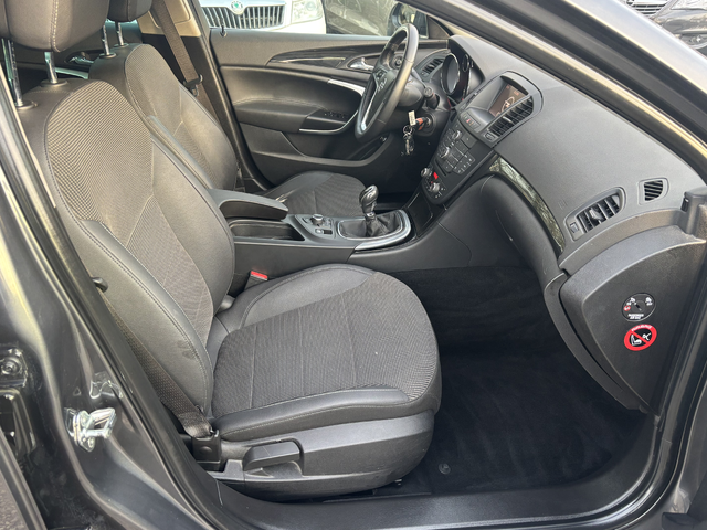 Opel Insignia 2.0CDTI - автомобили, коли, обяви за нови и употребявани 8